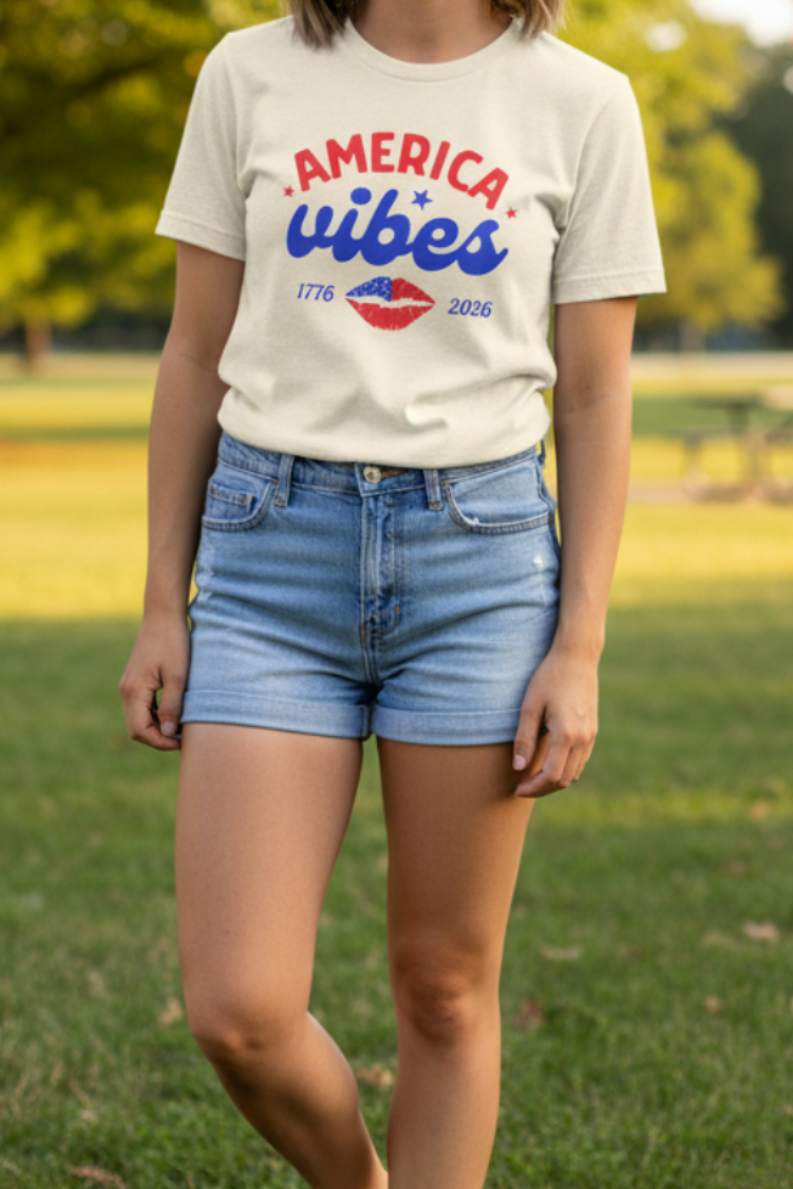 America Vibes Lips T-Shirt Woman